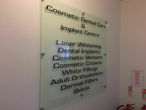 Large modern plaque glass - modern,