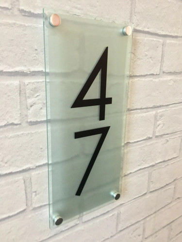 Vertical modern house sign - house,